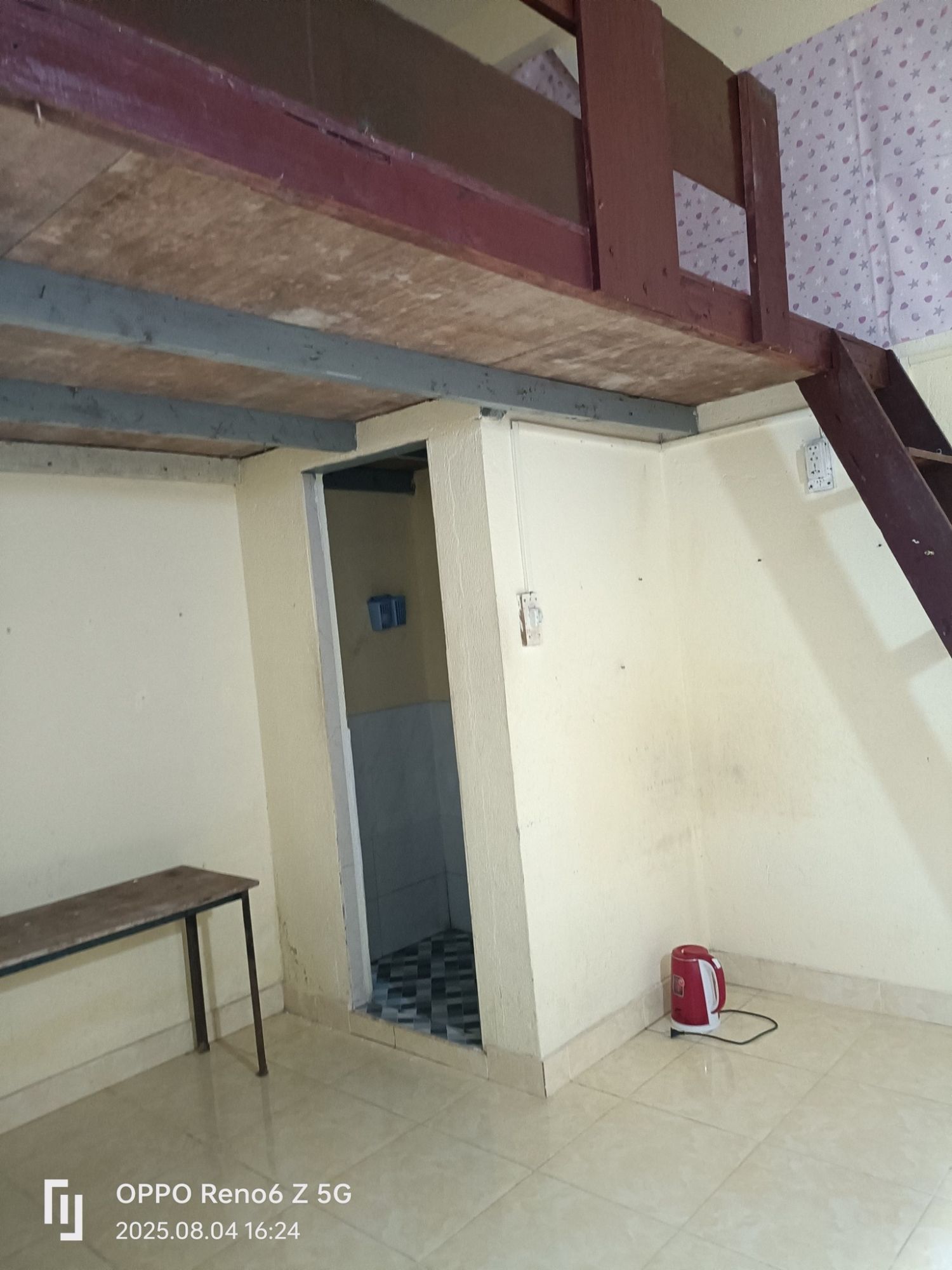  Nhà Trọ Tại 98 Nguyễn Công Trứ, Phường 8, Đà Lạt, Tỉnh Lâm Đồng