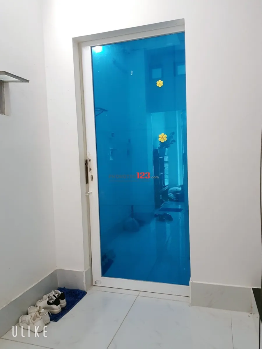Phòng trọ sạch sẽ, an ninh tốt, giờ tự do. Có camera an ninh