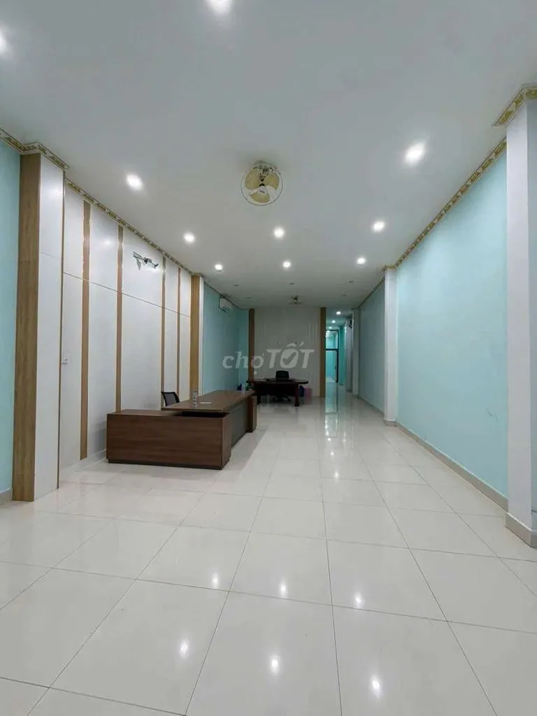 Nhà TP mới 5 phòng ngủ