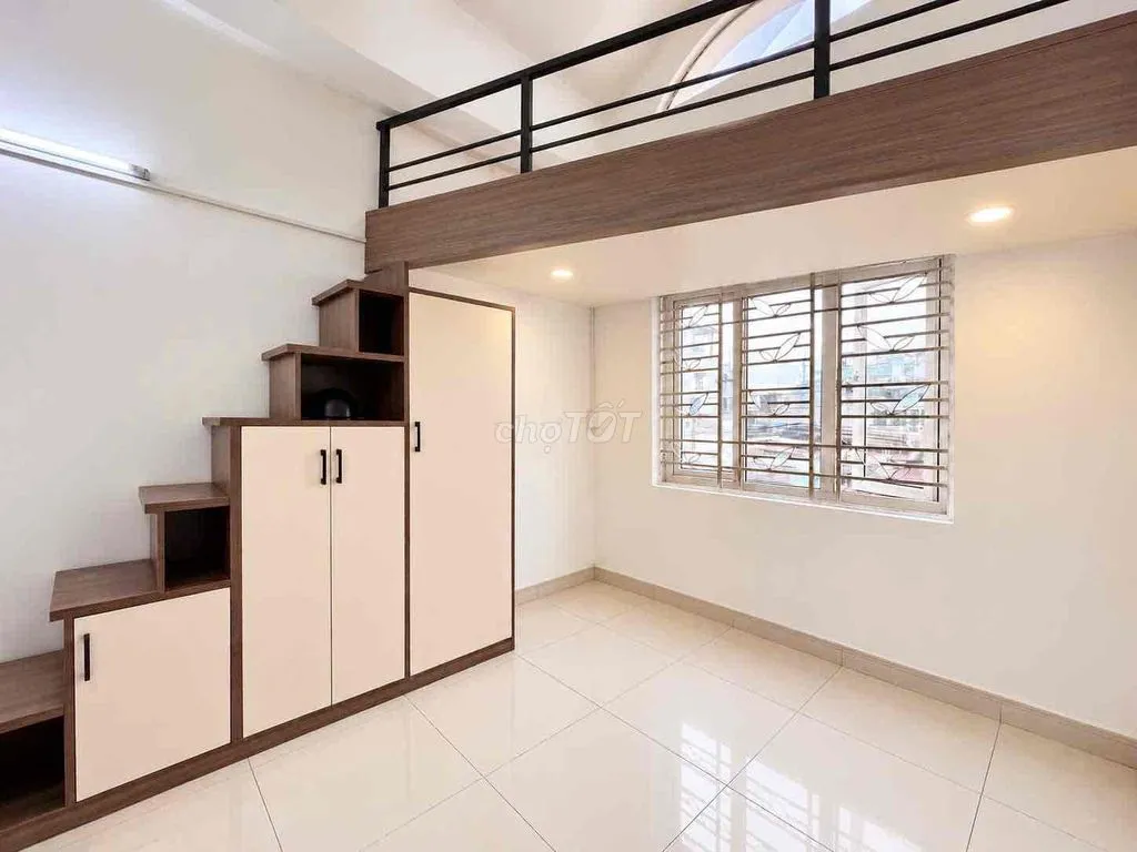 CHO THUÊ PHÒNG GÁC CỬA SỔ TRỜI SẴN MÁY LẠNH - GẦN ĐH CÔNG THƯƠNG