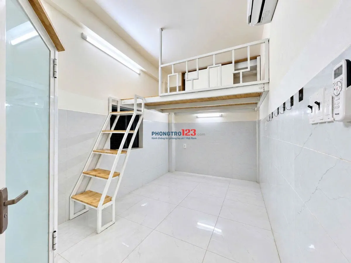 DUPLEX SẴN MÁY LẠNH CÓ 2 CHỔ NGỦ 3,1TR/ THÁNG LIÊN KHU 4-5 - CHỢ BÌNH THÀNH Ở NGAY, CỬA SỔ THOÁNG