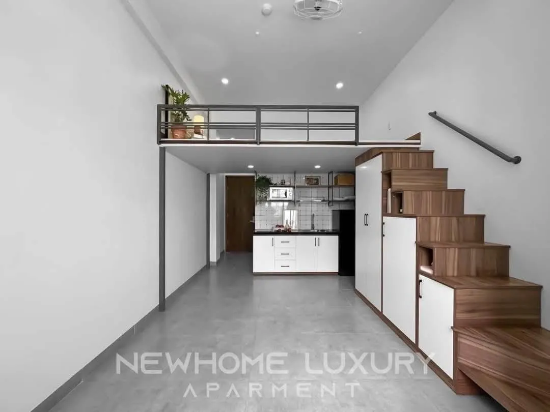 DUPLEX GÁC CAO SIÊU XINH THANG MÁY BẢO VỆ CHO SINH VIÊN VĂN HIẾN TÂN PHÚ 