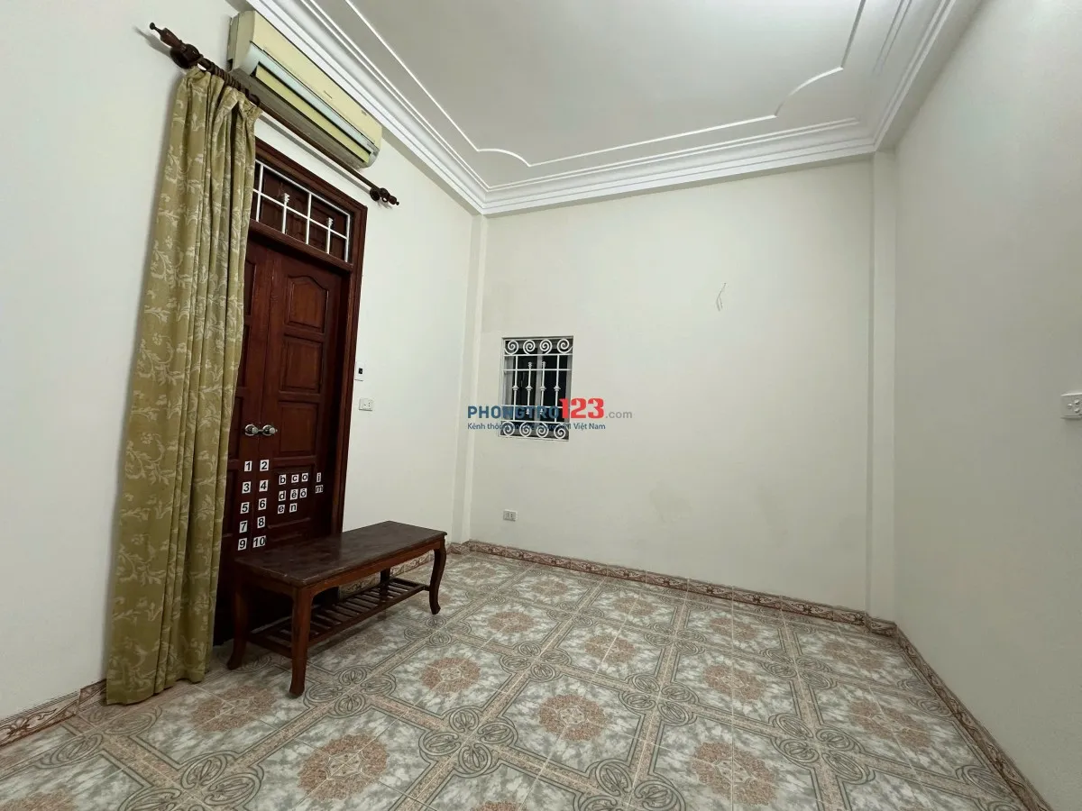 Cho thuê nhà riêng full đồ tại 424 Thụy Khuê, 35m2 x 4 tầng