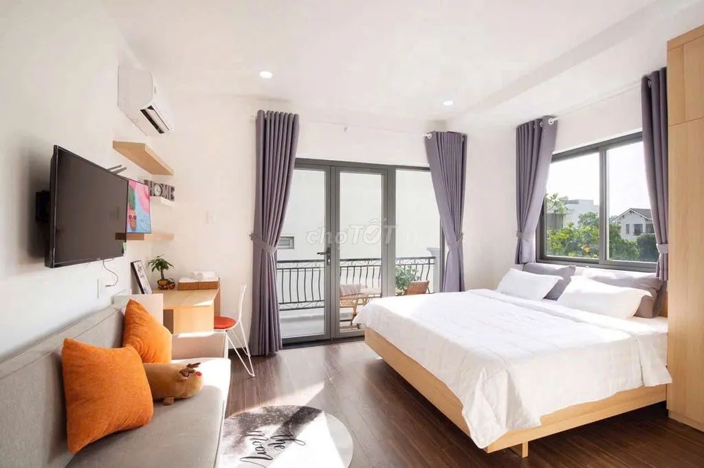CĂN STUDIO THIẾT KẾ HIỆN ĐẠI - BAN CÔNG RỘNG ĐÓN NẮNG 🌞