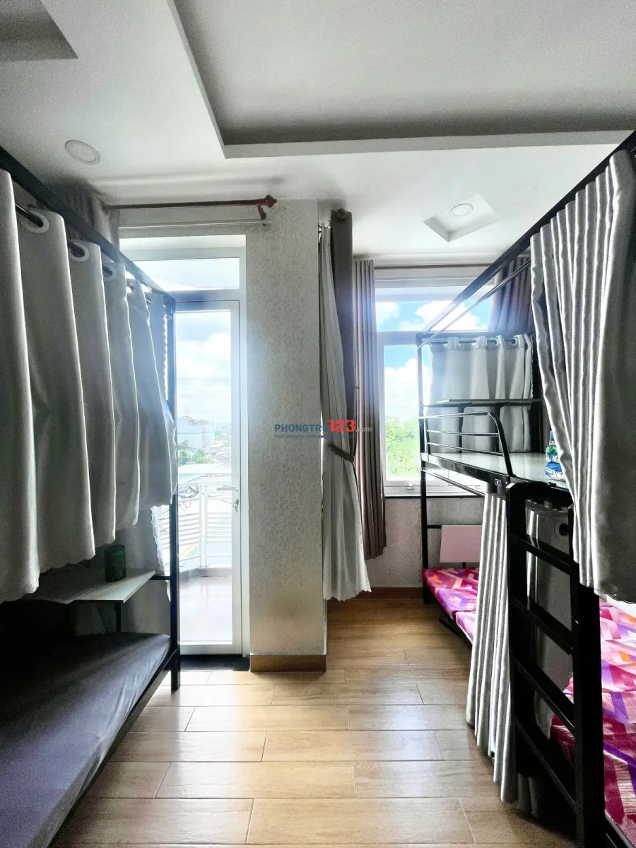 KTX GIÁ RẺ THỦ ĐỨC GẦN ĐẶNG VĂN BI, CHỢ THỦ ĐỨC, ĐẠI HỌC KIẾN TRÚC – PHÒNG RỘNG, TỦ ĐỒ SIÊU TO DÀNH