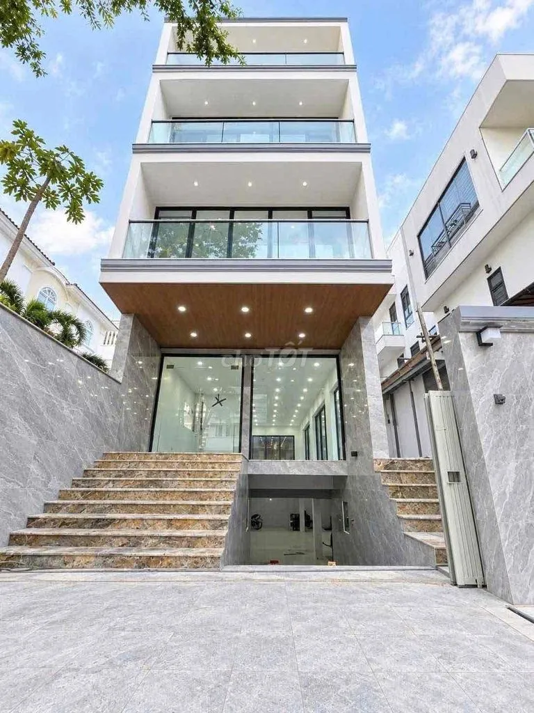 TOÀ 5 TẦNG CÓ HẦM THANG MÁY TRỐNG