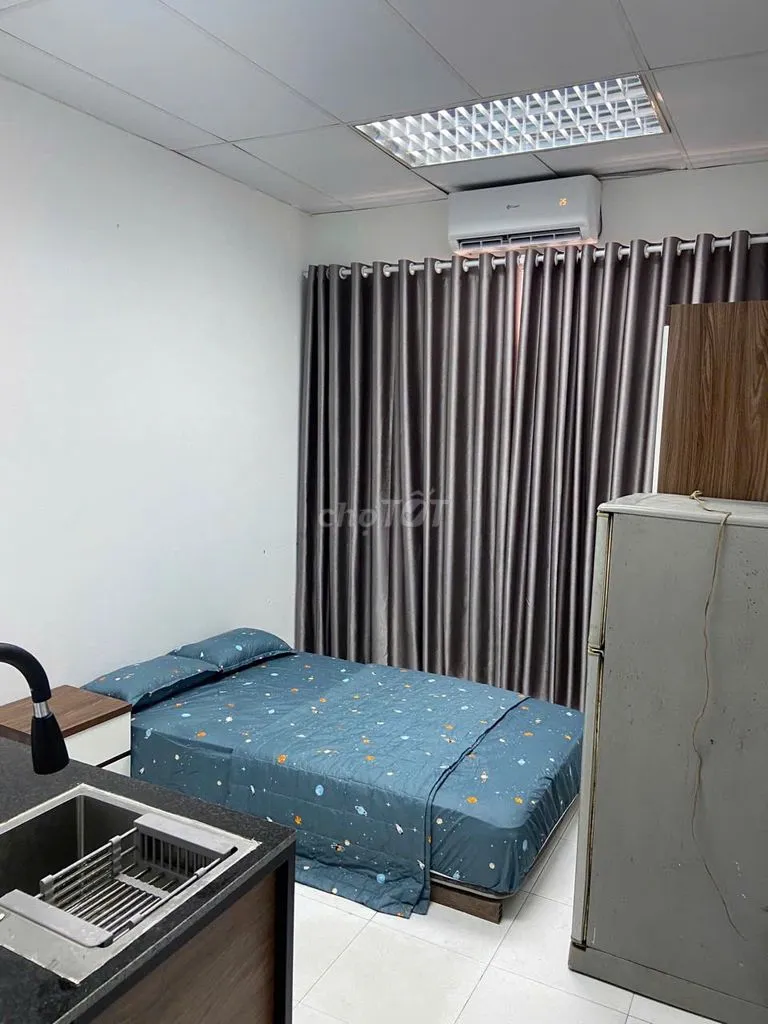 PHẢI NHANH PHÒNG CCMN ĐỘI CẤN Bếp hút mùi 3tr6 - Thang máy