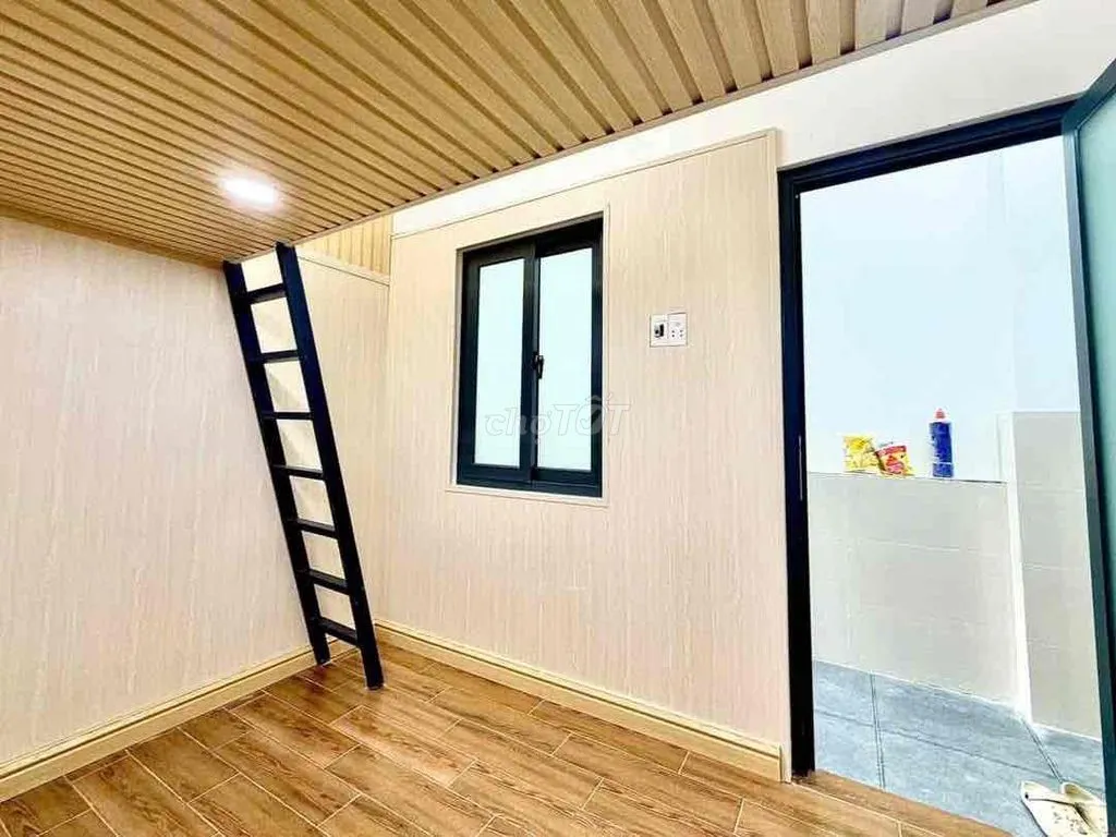 Chính chủ cho thuê phòng mới toang ngay ga metro, Ngã tư thủ đức