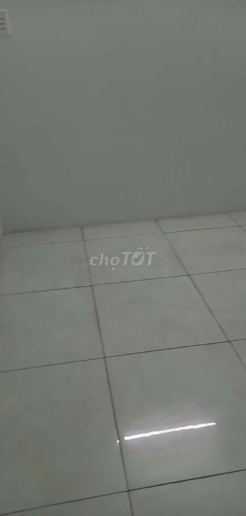 Phòng trọ giá rẻ gần nhà thờ Bình Chánh 1triu den 1 triu 2