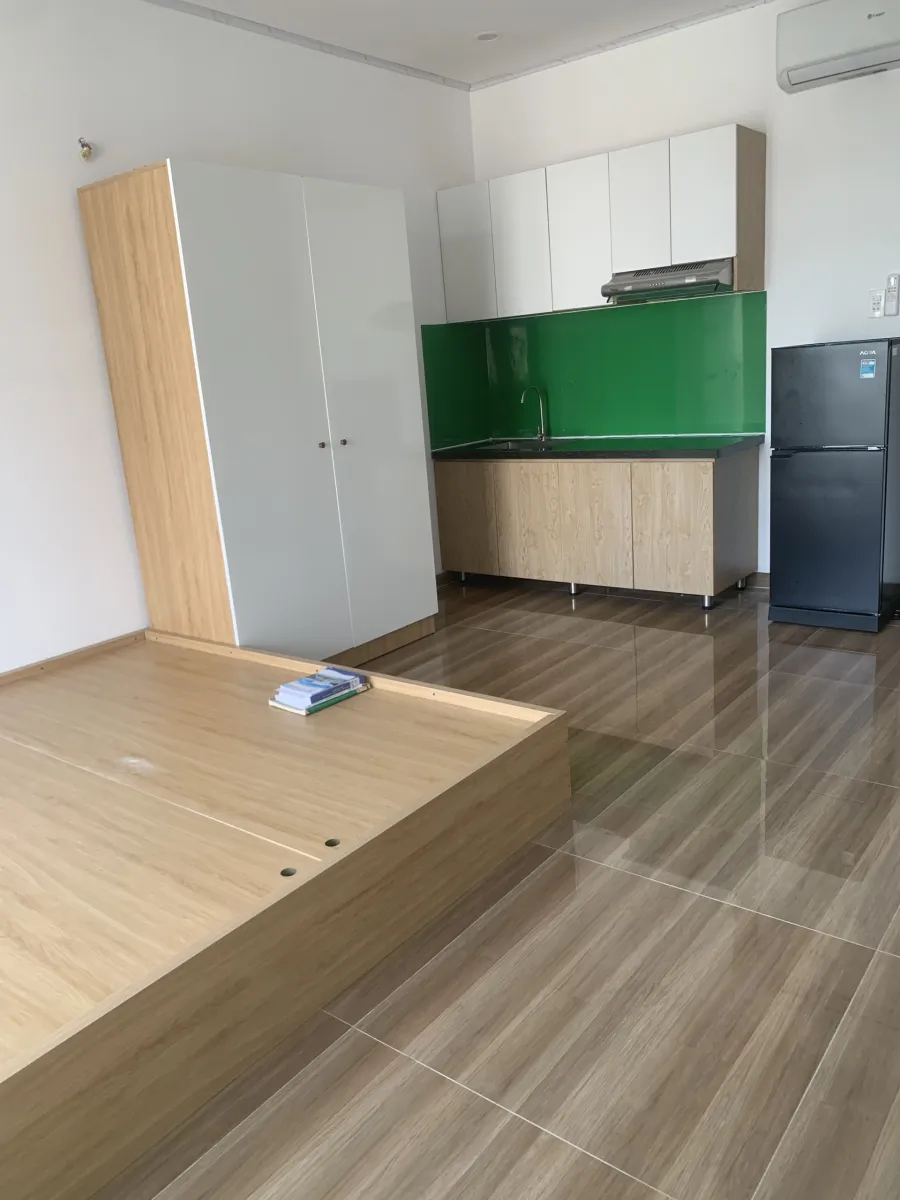 CHO THUÊ PHÒNG, CÓ BAN CÔNG ĐẸP THOÁNG MÁT CĂN HỘ MINI GẦN NGÃ TƯ THỦ ĐỨC KHU CÔNG NGHỆ CAO .
