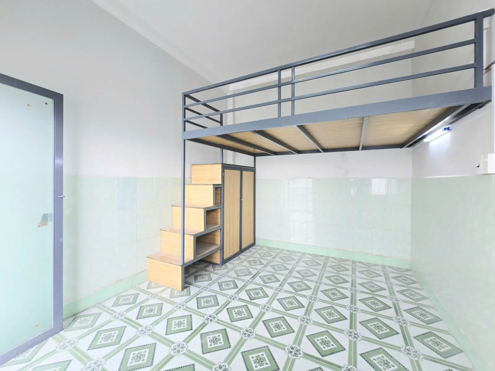 Phòng trọ gác lửng hiện đại tại Trần Hưng Đạo, Dĩ An