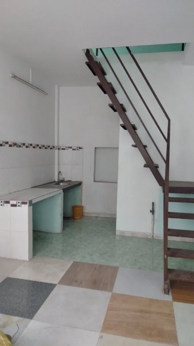 Nhà trọ nguyên căn 3mx7m, 1 trệt, 1 lầu suốt. Gần cầu Phú xuân