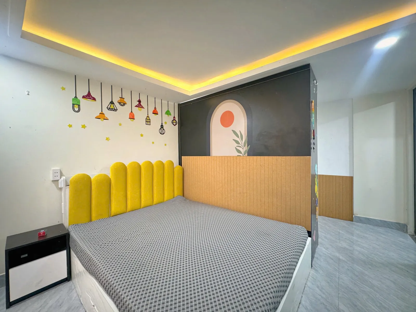 Cho thuê căn hộ dịch vụ tại 90/12 Yên Thế, Quận Tân Bình