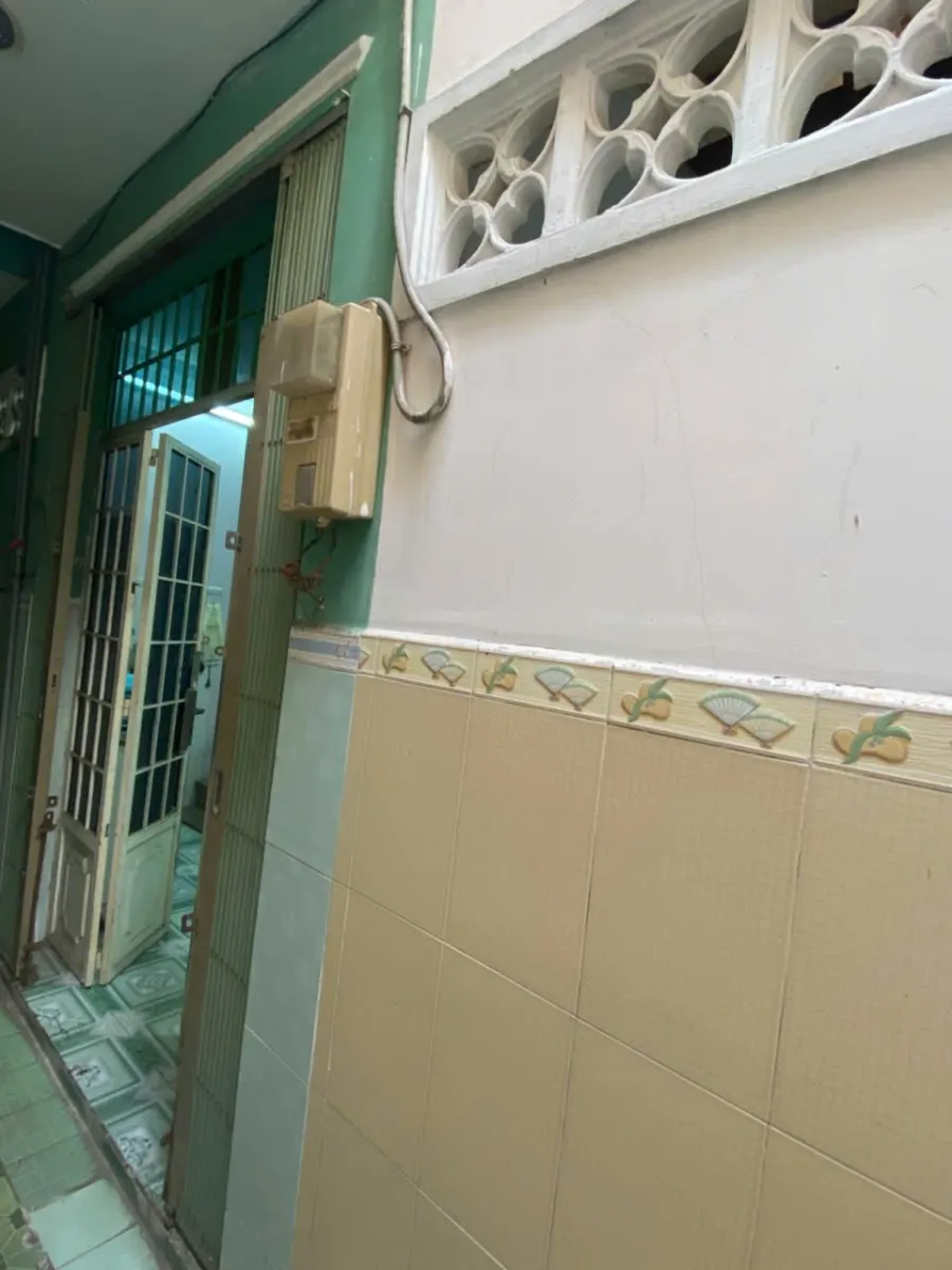 Cho thuê nhà nguyên căn ngay tại hẻm 353 Tôn Đản, Quận 4