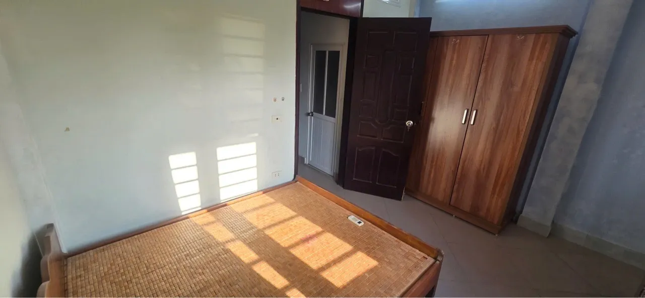 Phòng trọ 2,2tr full giường tủ,điều hoà,nóng lạnh,máy giặt chung