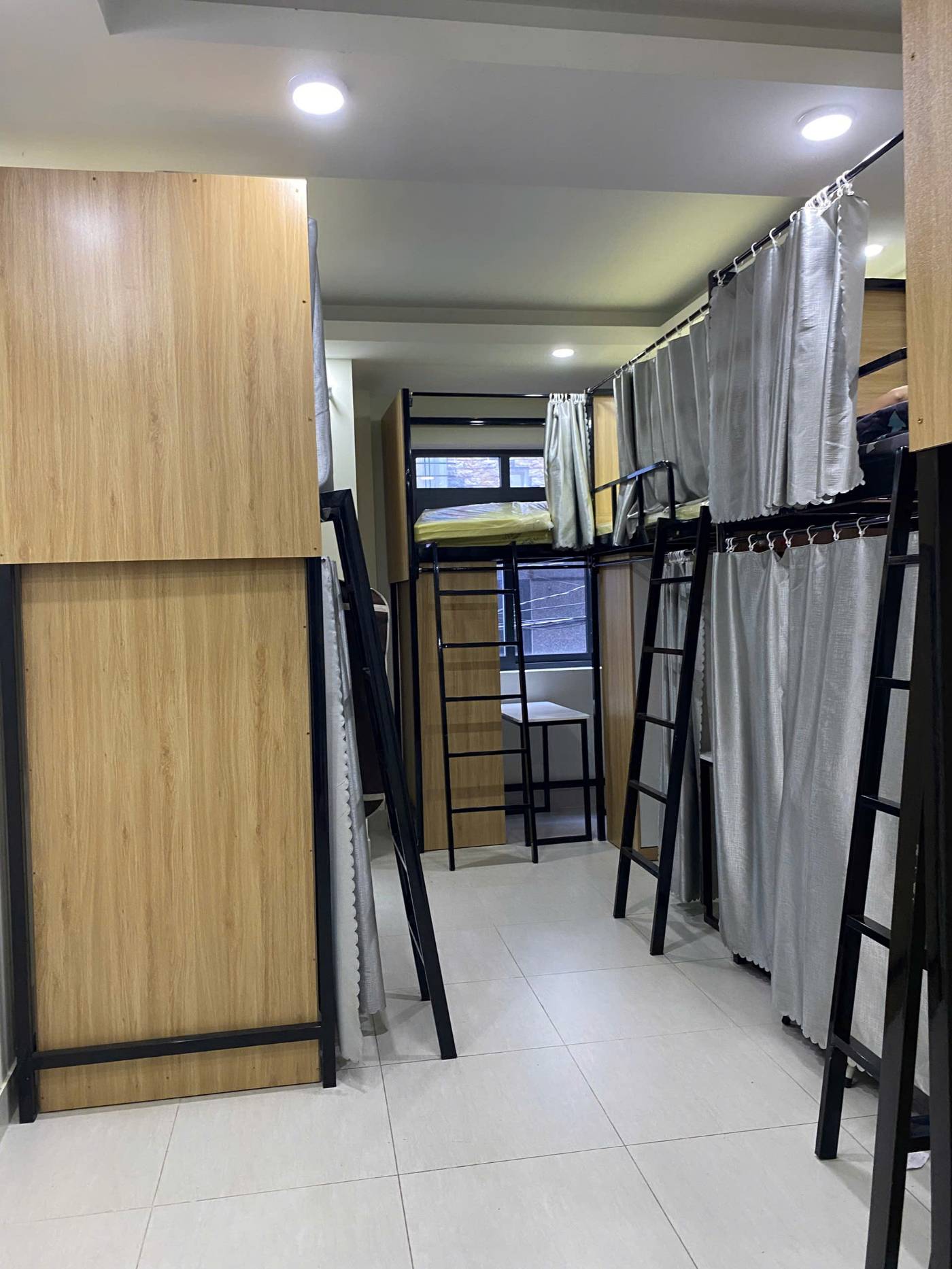 Sleep Box 4/1 Đường Nguyễn Cảnh Dị, Phường 4, Tân Bình, Hồ Chí Minh