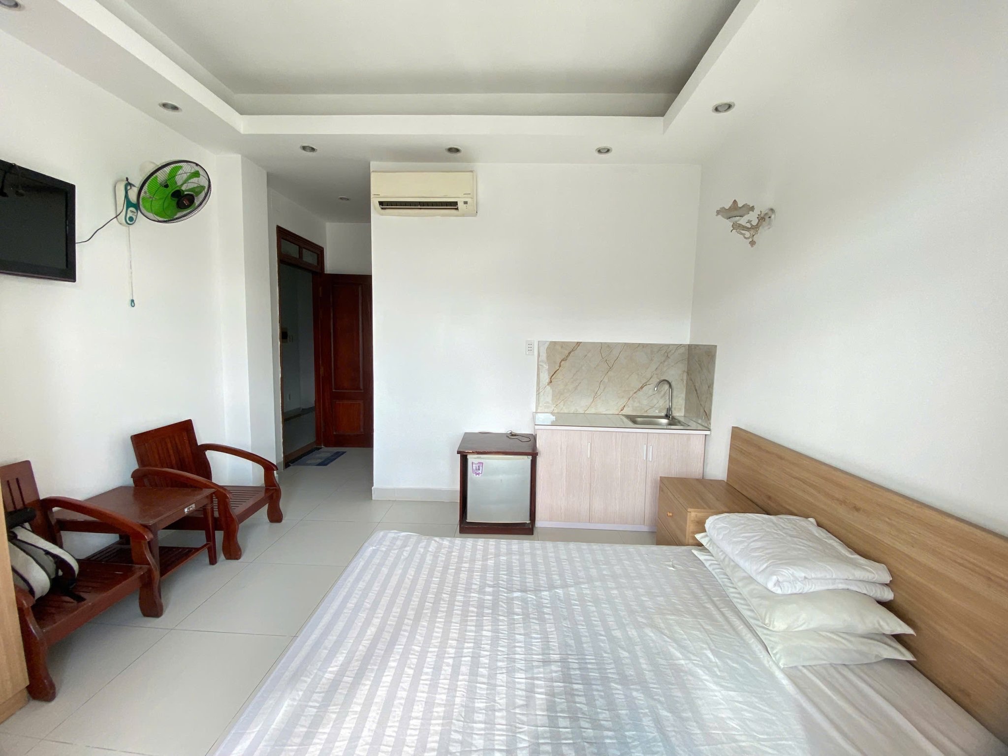 NHÀ TRỌ FULL NỘI THẤT NGAY NGÃ TƯ GA QUẬN 12