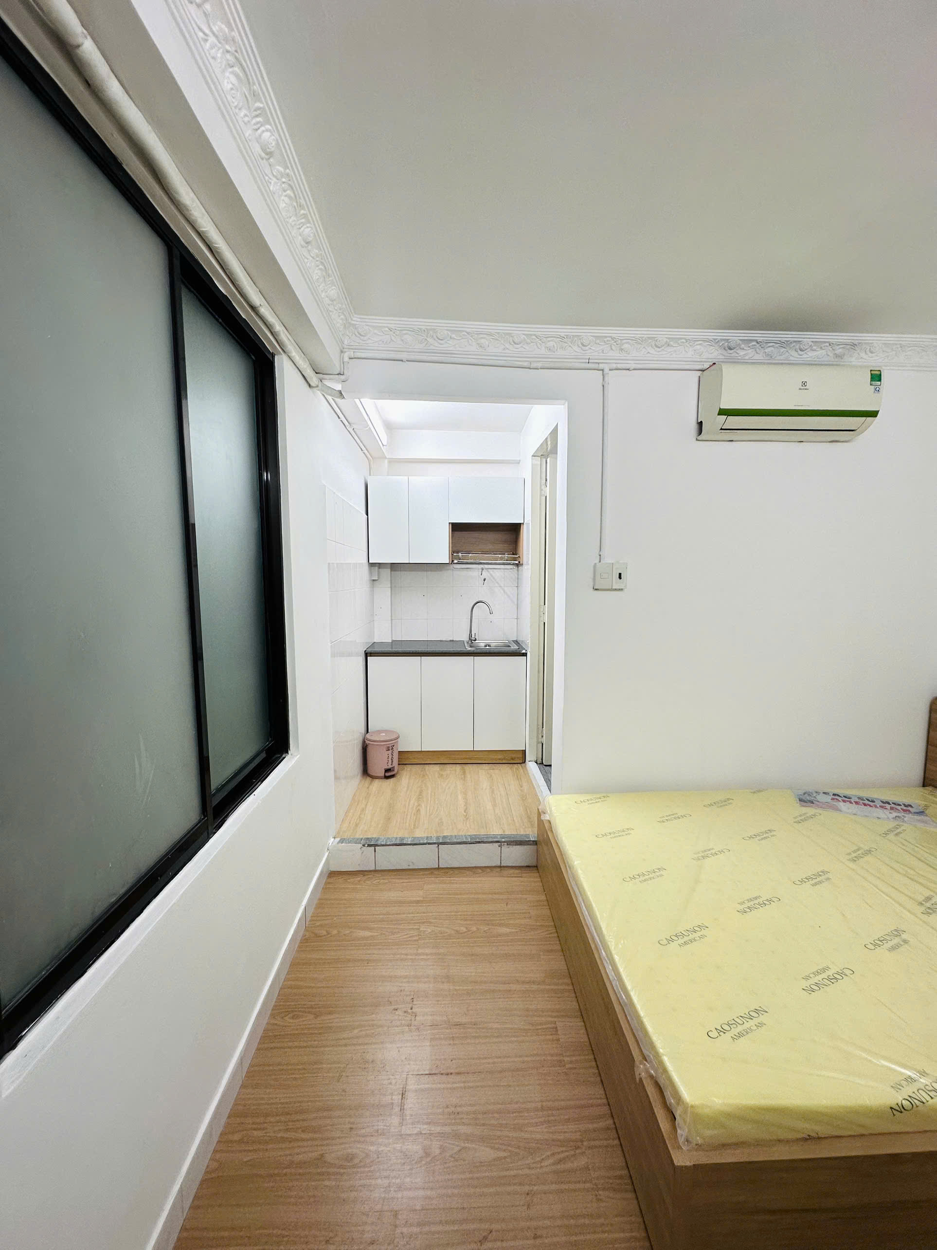 Phòng trọ 16m2 đường Trần Quốc Hoàn, Tân Bình
