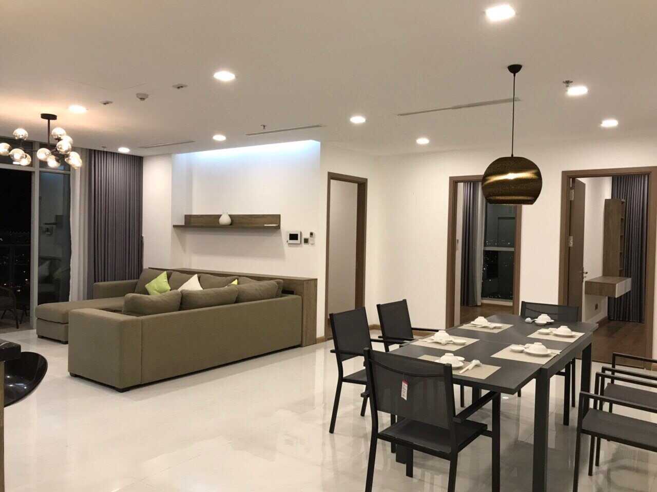 Căn hộ decor đẹp sang trọng Vinhomes Central Park 2 phòng ngủ 80m2