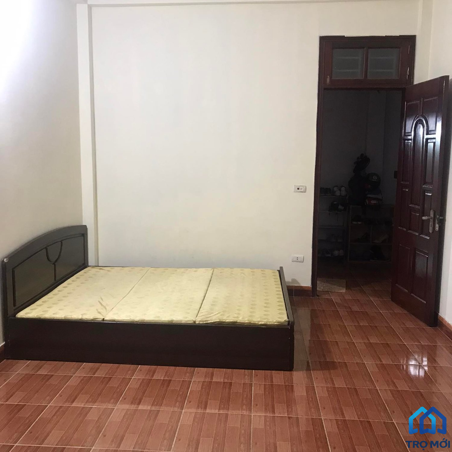 Cho thuê phòng trọ phố Tôn Thất Tùng 23m²