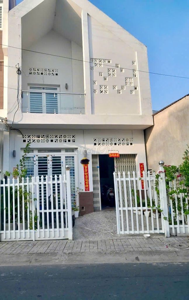 Nhà Nguyên Căn Đường Lê Văn Nhung, Phường Mỹ Bình, TP Long Xuyên - An Giang