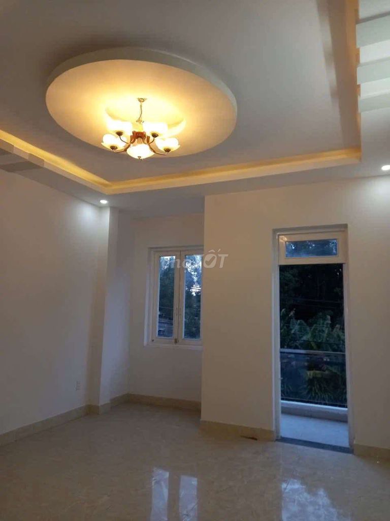 Nhà Nguyên Căn Đường Lê Hồng Phong, Phường Tân Đông Hiệp, Dĩ An - Bình Dương