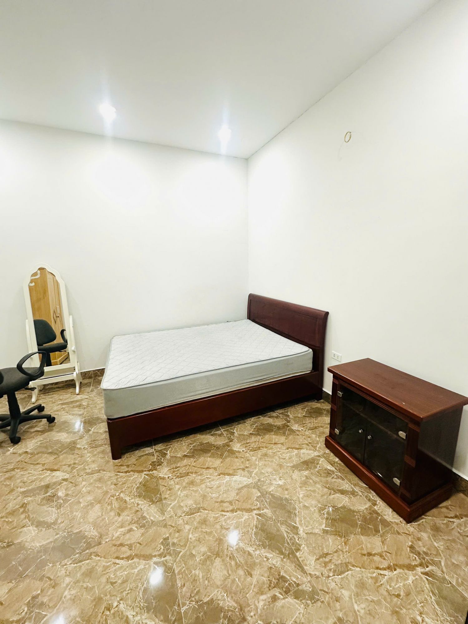 Nhà trọ Ngõ 93 Hoàng Văn Thái, Khương Trung, Thanh Xuân, Hà Nội