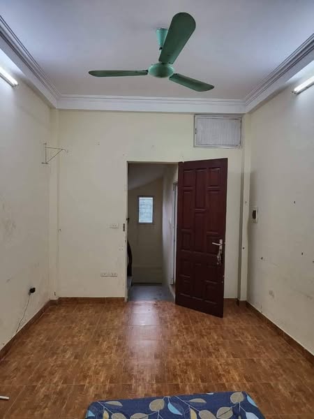 Nhà trọ nhà 17 Ngõ 211 Bạch Đằng, Chương Dương Độ, Hoàn Kiếm, Hà Nội
