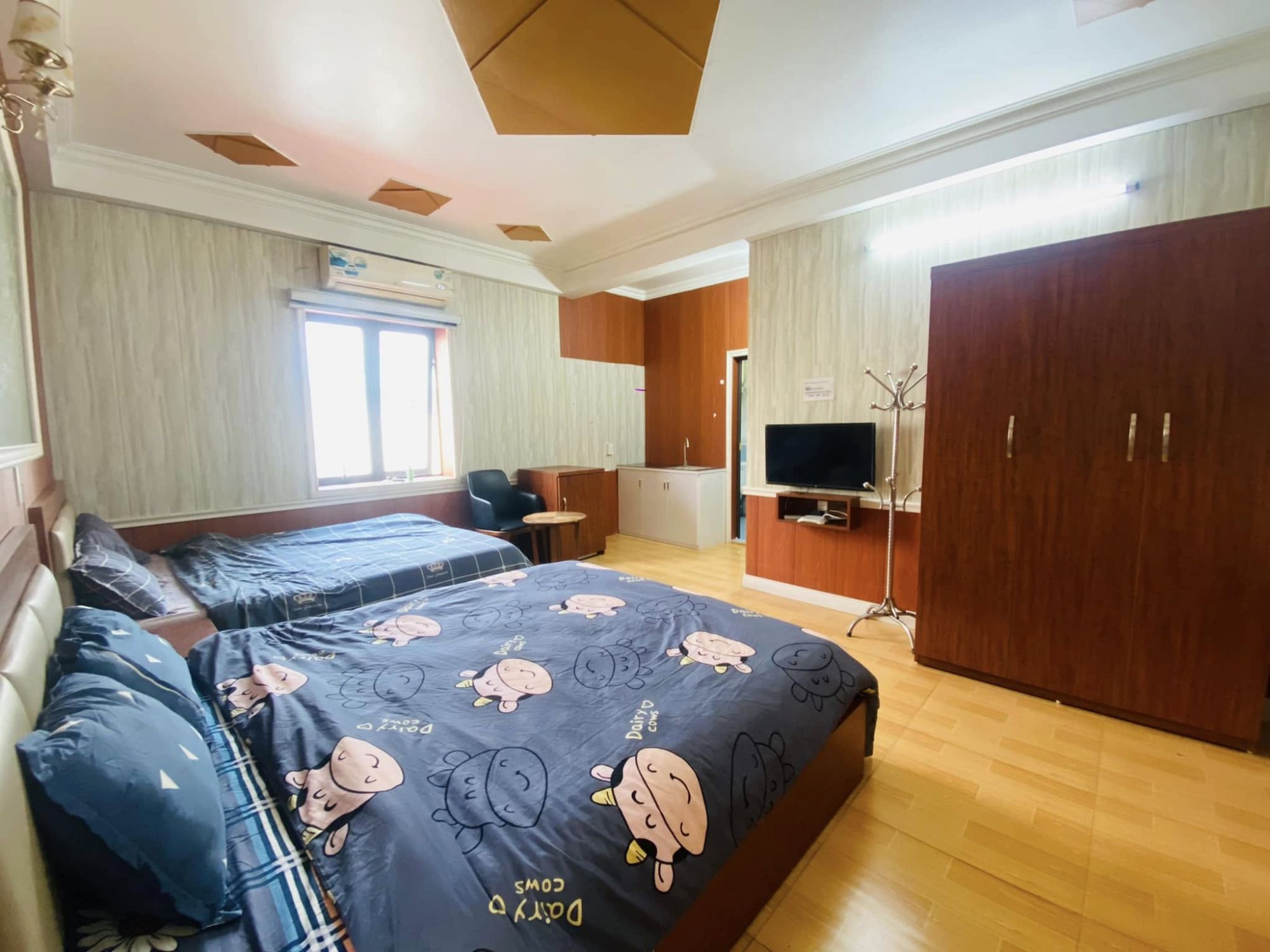 Phòng 1: full nội thất 30m2