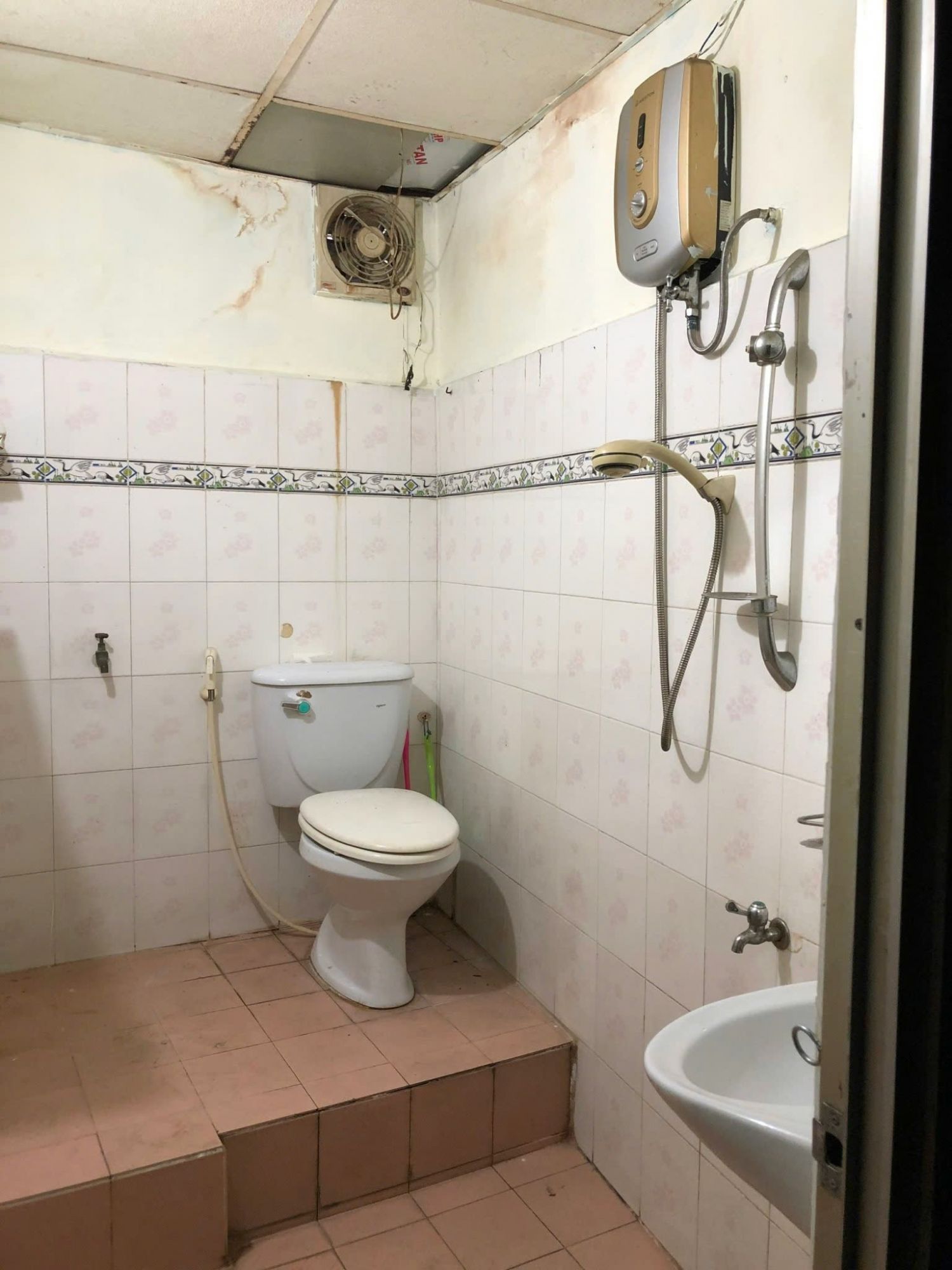 Nhà Nguyễn Căn Tại 518/14 Sư Vạn Hạnh, Phường 9, Quận 10, Hồ Chí Minh 