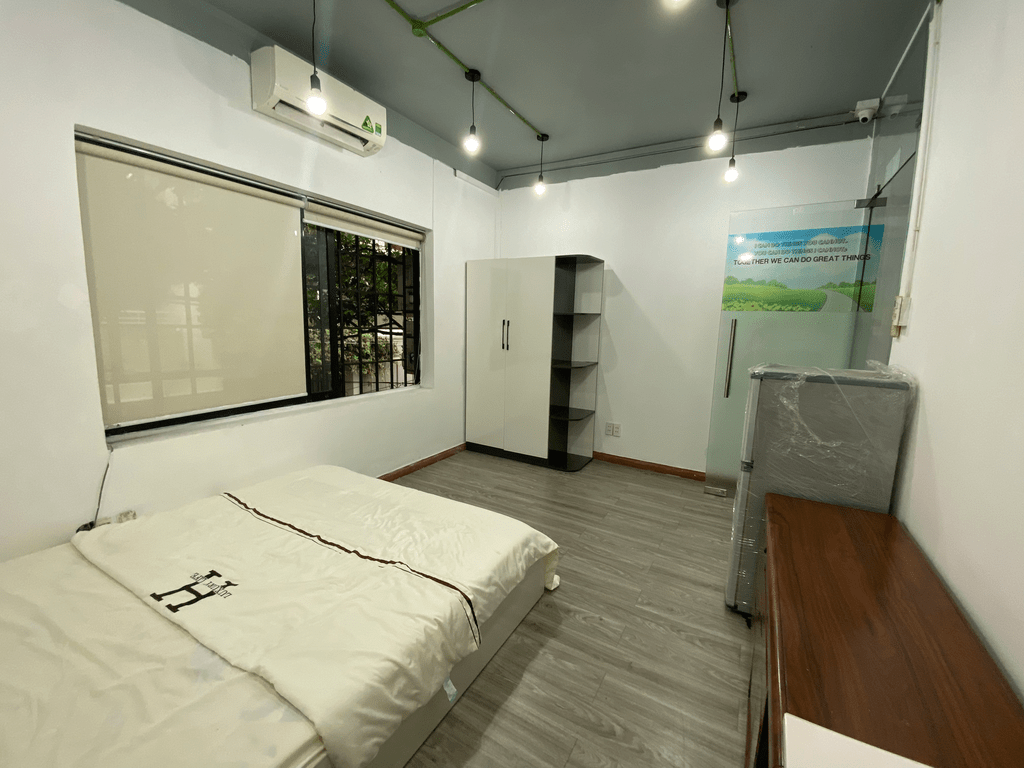 Phòng 319A11 - Phòng 102 giá 5tr5 có cửa sổ 