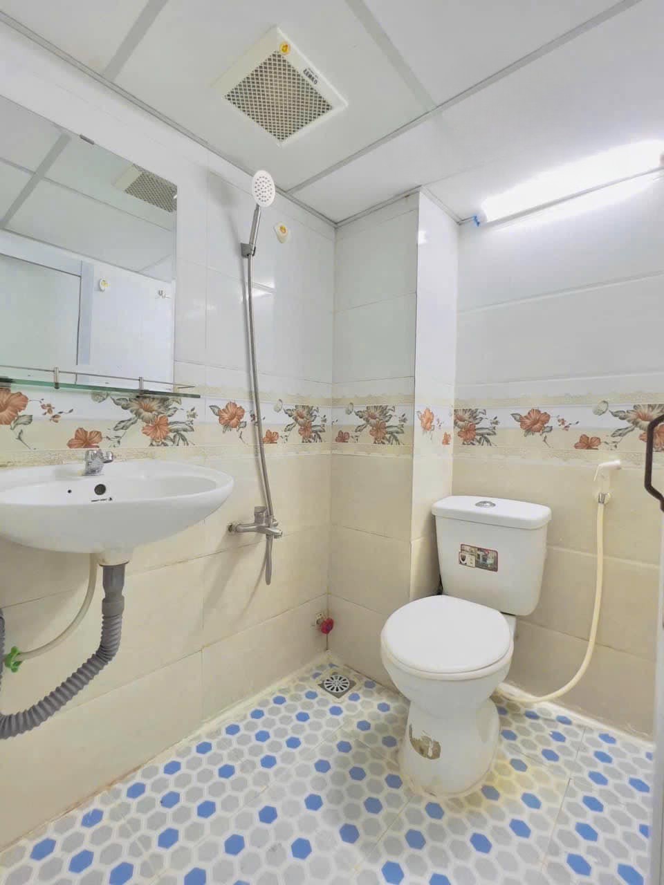 Nhà trọ số 704/23/13 Hương Lộ 2, Bình Trị Đông A, Quận Bình Tân, Thành phố Hồ Chí Minh
