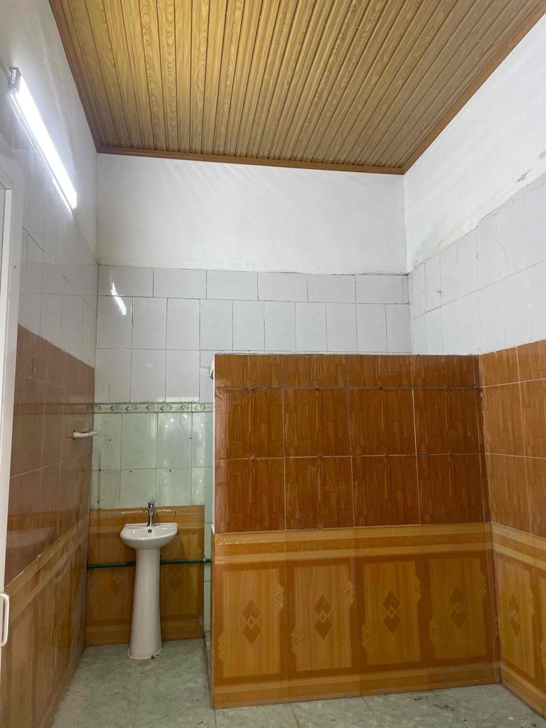 Nhà Trọ Tại Nguyễn Tất Thành, Phường Phú Bài, Thị xã Hương Thủy, Thừa Thiên Huế